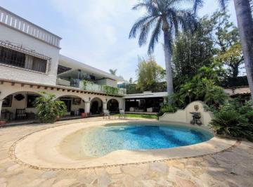 Casa de 5 habitaciones, Cuernavaca · Casa en Venta y Renta en Fraccionamiento