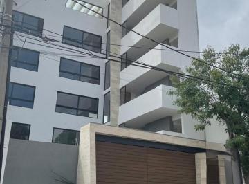 Departamento · 176m² · 2 Recámaras · 2 Estacionamientos · Departamento en Planta Baja en Lomas 3a