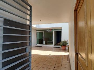 Casa · 273m² · 3 Recámaras · Casa en Venta Querétaro Colonia Cimatario 1a. Sección Uso Mixto