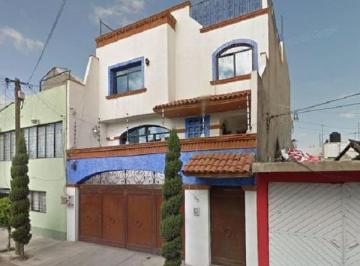 Casa de 4 habitaciones, Nezahualcóyotl · Casa en Metropolitana Nezahualcoyotl 250 m² Construidos
