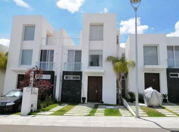 Casa de 4 habitaciones, Querétaro · Renta Casa Amueblada El Refugio Queretaro