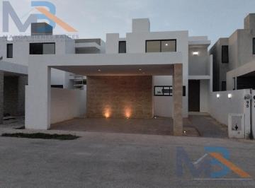 Casa · 246m² · 3 Recámaras · 2 Estacionamientos · Venta Casa 3 Recamaras Privada Xcanatun, Gran San Pedro Cholul, Mérida, Yucatan