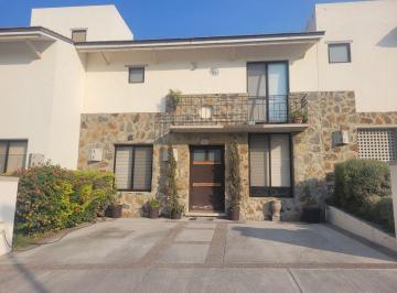 Casa · 174m² · 3 Recámaras · 2 Estacionamientos · Casa - Fraccionamiento Zibatá