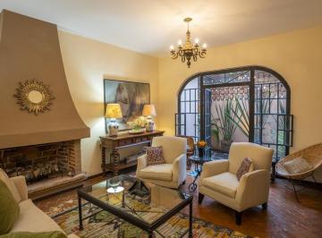 Casa · 285m² · 3 Recámaras · Casa en Renta con Jardín en El Corazón del Centro de San Miguel de Allende