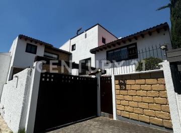 Casa · 480m² · 3 Recámaras · 3 Estacionamientos · A Una Calle de Super Via Poniente y Luis Cabrera