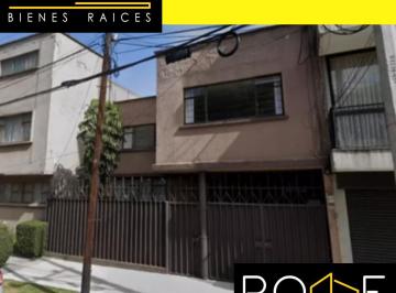Casa de 4 habitaciones, Miguel Hidalgo · Casa en Venta en Av Irrigación, Col. Irrigación, Miguel Hidalgo, Cdmx