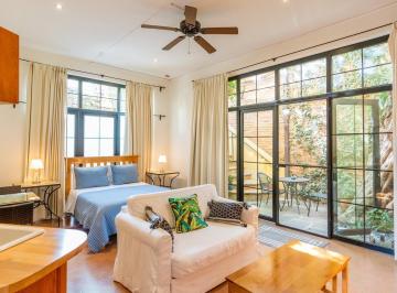 Departamento · 40m² · 1 Recámara · Studio en Renta en El Centro Histórico de San Miguel de Allende con Terraza Privada Todo Incluido