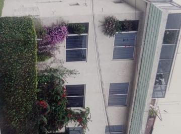 Casa · 243m² · 3 Recámaras · 4 Estacionamientos · Casa con Uso Mixto en Venta - Tlacoquemecatl - (4)