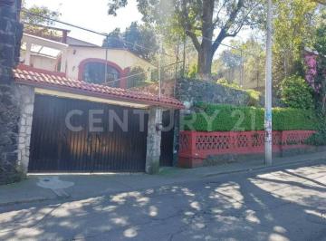 Casa · 650m² · 4 Recámaras · 2 Estacionamientos · Casa en Venta - San Miguel Ajusco