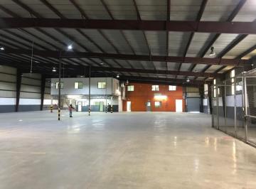 Bodega comercial · 2412m² · 10 Estacionamientos · Bodega Industrial - Renta