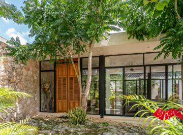 Casa de 18 habitaciones, Mocochá · Estancia Marlé con Casa Reticular – un Santuario Para Amantes de La Naturaleza Cerca de Mérida