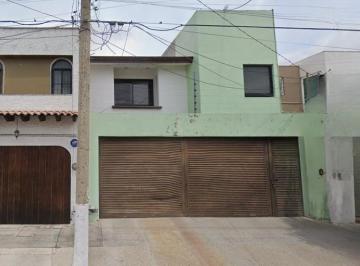 Casa de 4 habitaciones, León · Venta de Casa en Colonia Leon Moderno, Leon Guanajuato