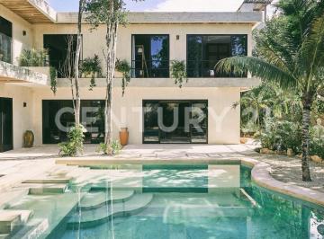 Casa · 427m² · 5 Recámaras · 1 Estacionamiento · Casa en Venta en Region 15 Tulum