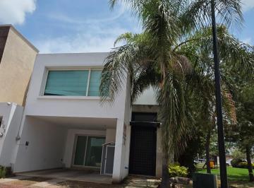 Casa de 3 habitaciones, León · Venta Casa Jardines de Santa Fe