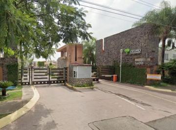 Casa de 4 habitaciones, San Pedro Tlaquepaque · Casa en Renta en Coto Cedro