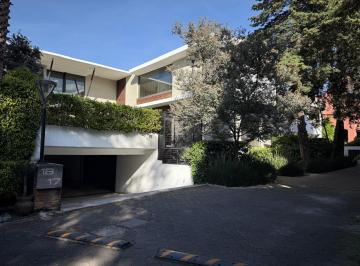Casa en condominio · 710m² · 3 Recámaras · 4 Estacionamientos · Gran Casa en Condominio Zona Vista Hermosa