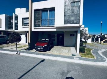 Casa · 132m² · 3 Recámaras · 2 Estacionamientos · Casa en Venta Fraccionamiento Paseos Arboleda