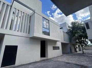 Casa · 200m² · 3 Recámaras · 2 Estacionamientos · Casas en Venta en Temozon Norte Merida