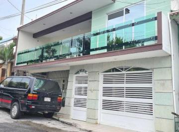 Casa de 3 habitaciones, Boca del Río · Casa en Venta Revolución, Boca del Río