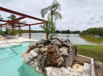 Casa · 3 Recámaras · 2 Estacionamientos · Renta Casa Duplex 3 Rec. Lagos del Sol Cancun