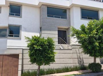 Casa de 4 habitaciones, Naucalpan de Juárez · Venta Bella Casa en Residencial Lomas Verdes con Jardín y Salón #26 - 263
