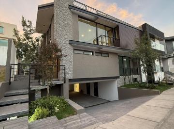 Casa en condominio de 4 habitaciones, Zapopan · Casa Nueva en Venta en Puerta del Bosque