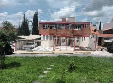 Casa · 450m² · 4 Recámaras · 4 Estacionamientos · Casa en Venta Lomas Residencial Pachuca de Soto, Hgo. Sup. 680 m²