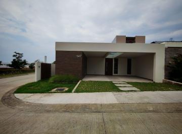 Casa de 2 habitaciones, Alvarado · Casa de 1 Planta en Venta en Punta Tiburon