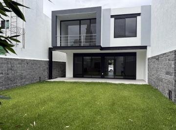 Casa · 270m² · 3 Recámaras · Rancho Cortes con Vigilancia