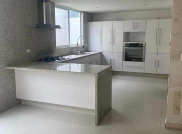 Casa de 4 habitaciones, San Andrés Cholula · Casa en Renta en Parque Puebla Blanca Lomas de Angelopolis 2