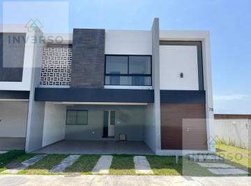 Casa · 234m² · 3 Recámaras · 2 Estacionamientos · Gran Oportunidad Casa en Fraccionamiento Punta Tiburon