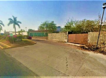 Terreno / Lote , Jojutla · Terreno Semiplano Para Condom (16 Viviendas) · Bardeado · Carretera Jojutla–teques · 2,000/m² #10731