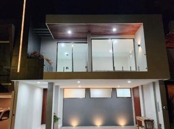 783d888ed4c342db9ae876c5ce0c1d18b4cbce6415e6165408ecbb59932ce7be · Casa en Venta en Fracc. Paseo de La Reina - Diseño Interior 100% Exclusivo