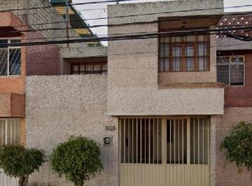 Casa de 2 habitaciones, Tehuacán · Casa en Venta en Francisco Sarabia, Tehuacan, Puebla.
