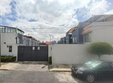 Casa en condominio de 3 habitaciones, Tlalpan · Venta de Casa en Fraccionamiento en Coapa