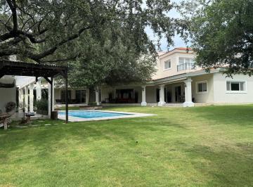 Casa de 4 habitaciones, Santiago · Casa en Venta en Club de Golf Las Misiones, Santiago N. L.