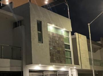 Casa · 218m² · 4 Recámaras · Casa en Venta Privadas Anahuac Sector Irlandes - Escobedo