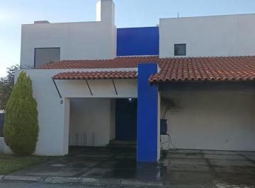FACHADA · Casa en Renta en Paseo Santa Elena, La Asuncion, Metepec, Estado de Mexico
