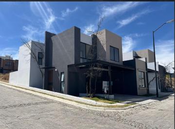 Casa · 180m² · 3 Recámaras · 2 Estacionamientos · Casa - Fincas Ecuestres de Haras