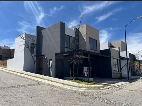 Hermosa casa en ventaFraccionamiento Marbore Harás del Bosque, Pueb…