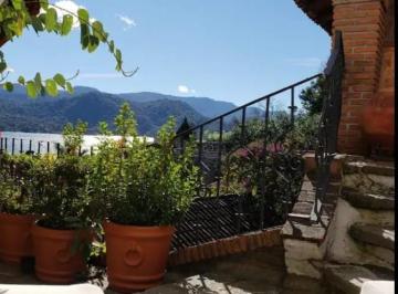 Casa de 3 habitaciones, Valle de Bravo · Casa en Venta en Valle de Bravo