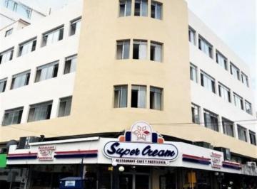 Edificio · 1883m² · Edificio Comercial en Venta en Zona Centro de Tampico Tamaulipas.