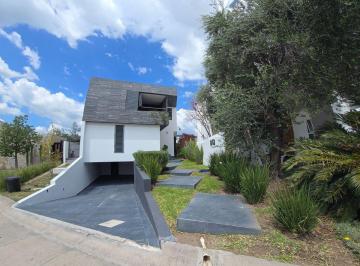 Casa de 3 habitaciones, León · Casa con 445 m² Superficie de Terreno, 3 Habitaciones en Venta y Renta en El Molino
