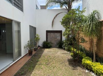 Casa de 3 habitaciones, Puebla · Casa en Venta Jardines de Zavaleta Muy Amplia