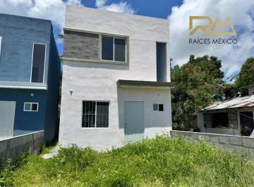 Casa · 168m² · 2 Recámaras · 1 Estacionamiento · Casa en Venta, Col. Predio de La Fuente