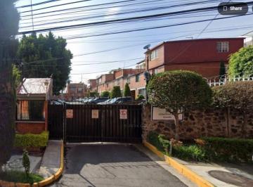 Casa · 115m² · 4 Recámaras · 1 Estacionamiento · Casa en Venta (En Condominio)