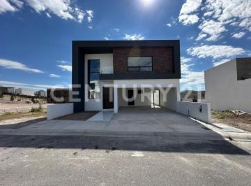 Casa · 250m² · 3 Recámaras · 2 Estacionamientos · Casa en Venta Fracc. Condesa Rejón II, Chihuahua