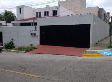 Casa de 4 habitaciones, Zapopan · Casa de 1 Piso Sobre Calle en Lomas Altas, Zapopan, Jal.