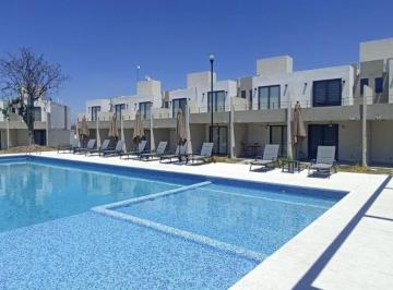 Casa · 69m² · 2 Recámaras · 2 Estacionamientos · Casa en Renta en Aquasol Lifestyle