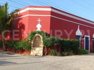 Quinta · 484m² · 3 Recámaras · 2 Estacionamientos · Quinta en Venta en Cansahcab, Yucatán